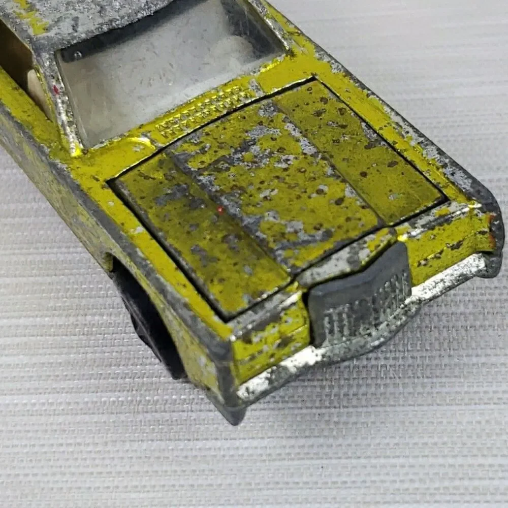 Mattel RedLine Hot Wheels Custom Continental Mark III Antifreeze Car Toy- Flaws